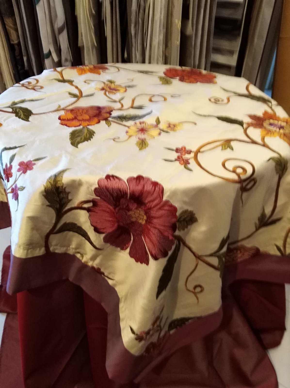gallery-item