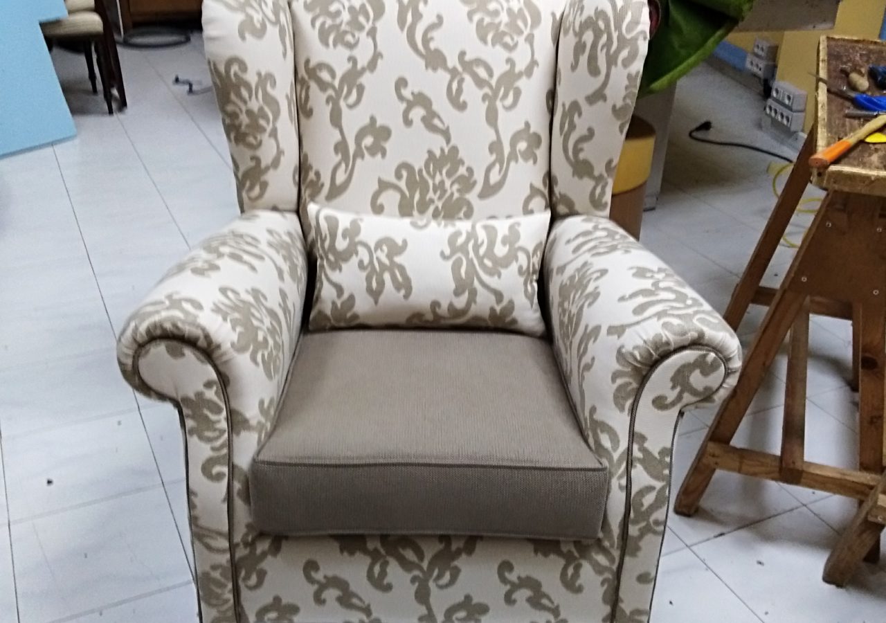 gallery-item