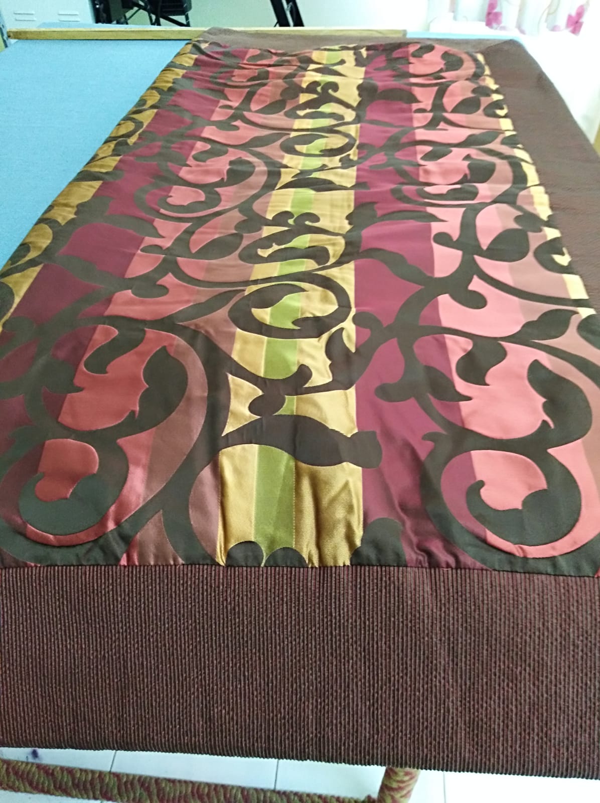 gallery-item