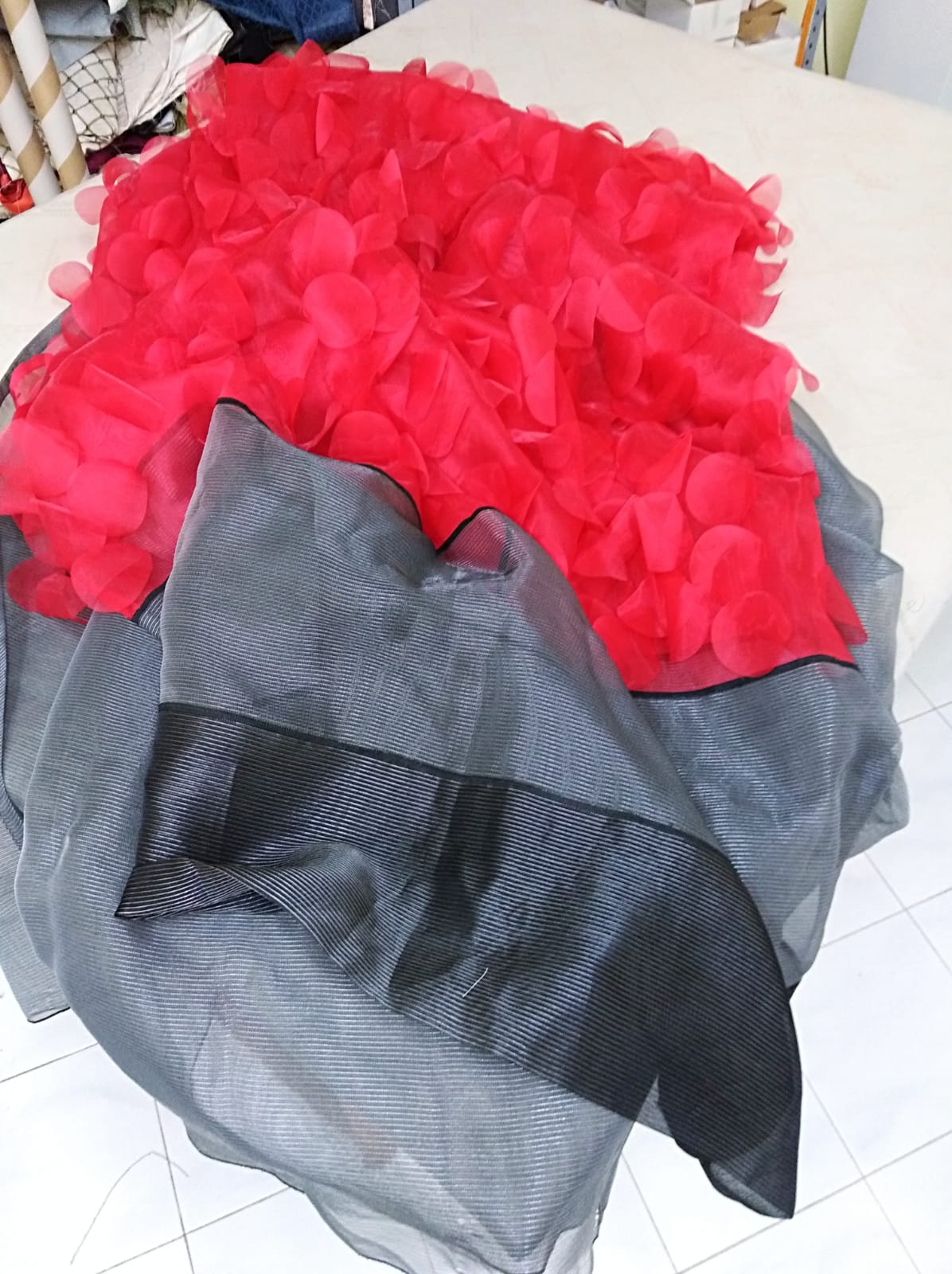 gallery-item